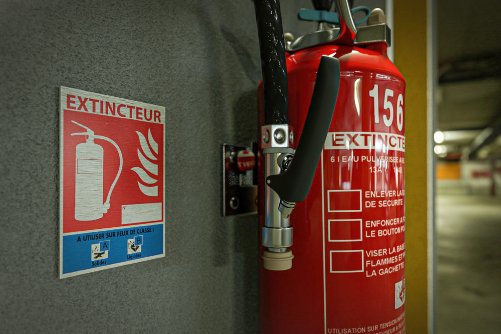 Marquage technique industriel pour l’industrie chez ASTI Sérigraphie